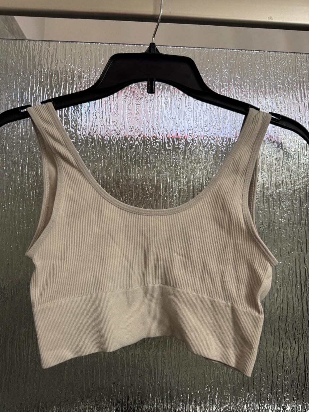 Gray Ribbed V-Neck Crop Tank - Picture 3 of 3